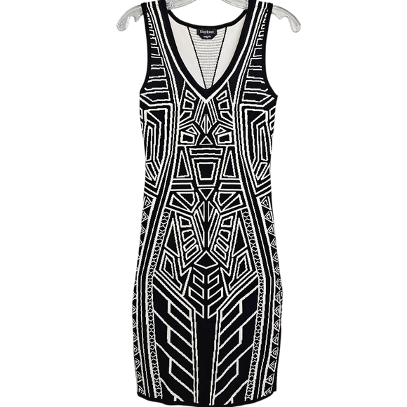 Nwot Bebe Blsck /White Sleeveless Knit Geometric V Neck Bodycon Mini Dress - Picture 1 of 17